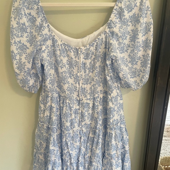 Altar'd State Blue and White Floral Garment - Picture 2 of 3